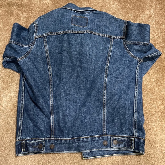 Levi trucker jacket. - Picture 2 of 3